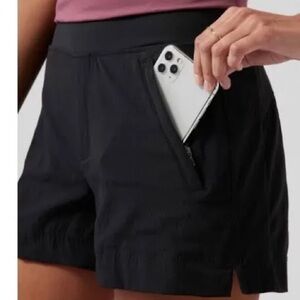 Athleta Women's Black Trekkie Shorts